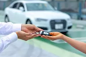 車を手に入れる新しい選択肢「カーリース」のメリット