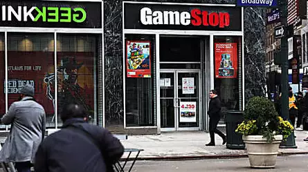 ¿Por qué GameStop incrementó valor de sus acciones tan rápido?