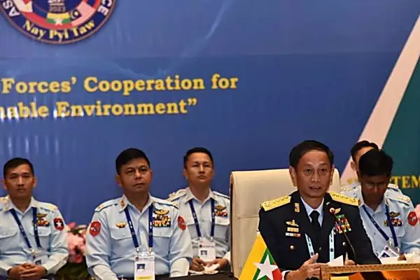 6 ASEAN air force chiefs attend conference hosted by Myanmar