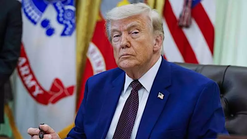 Trump’s company is failing. This is his shady plan to give it a lifeline Trump’s company is failing. This is his shady plan to give it a lifeline