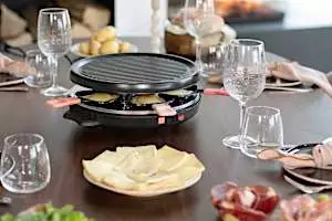 Set à raclette 6 personnes Livoo x Marmiton : réinventer les soirées raclette sans se compliquer la vie