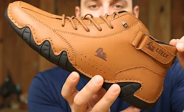 Incroyable : Tout le monde s'arrache les chaussures confort inventées par ces deux frères