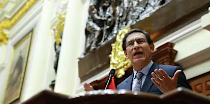 Το Κογκρέσο του Περού κατηγορεί τον Πρόεδρο Vizcarra για κατηγορίες για μοσχεύματα