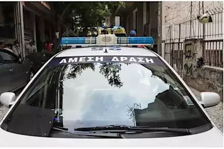 «Τους παρακαλούσα να μη με σκοτώσουν, έβγαλαν όπλο και πριόνι» λέει το θύμα αρπαγής στη Θεσσαλονίκη «Τους παρακαλούσα να μη με σκοτώσουν, έβγαλαν όπλο και πριόνι» λέει το θύμα αρπαγής στη Θεσσαλονίκη