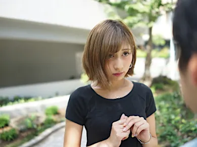 会社の女後輩(24)「先輩って何歳下の女の子までいけます？」ワイ(30)「うーんｗ」