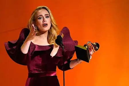 Adele για Σελίν Ντιόν: Τα λόγια δεν θα μπορέσουν ποτέ να περιγράψουν τι σημαίνεις για μένα