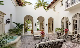 Discover the Most Luxurious Homes in Miami