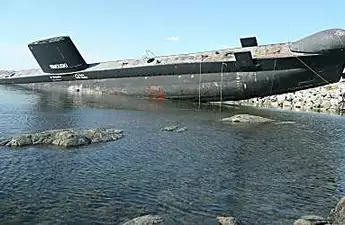 [Gallery] Abandoned Submarines Floating Around the World