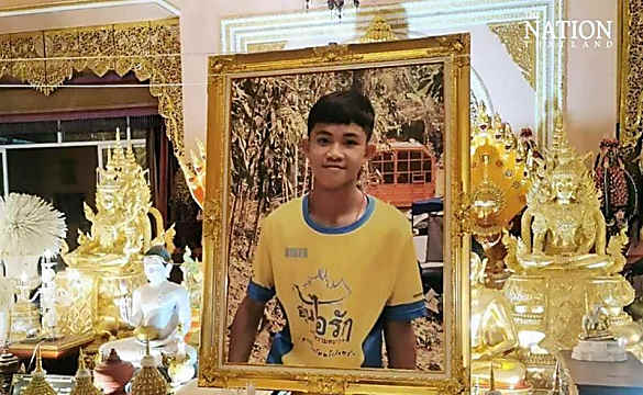 受困洞穴获救赴英深造 泰国足球少年死于自杀