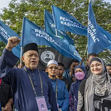Axed for going rogue, Shahidan claims will ‘sack’ Zahid once Ismail Sabri returns as PM