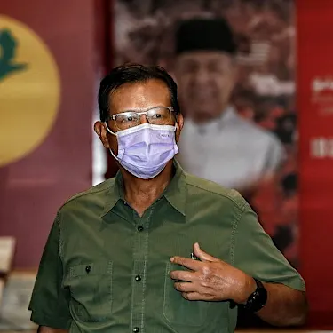 Pointing to BN’s Khairy, Shabery Cheek asks what other PM candidates Pakatan and Perikatan have | Malay Mail