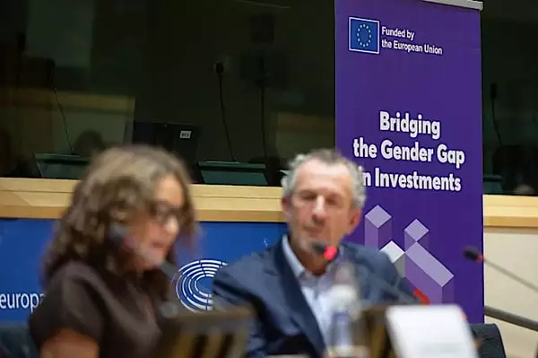 Κλείνοντας το βαθύ χάσμα των φύλων στον τομέα της τεχνολογίας στην Ευρώπη: νεοσύστατες επιχειρήσεις με επικεφαλής γυναίκες έτοιμες να αναπτυχθούν Κλείνοντας το βαθύ χάσμα των φύλων στον τομέα της τεχνολογίας στην Ευρώπη: νεοσύστατες επιχειρήσεις με επικεφαλής γυναίκες έτοιμες να αναπτυχθούν