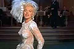 [Photos] This Is The Price Of Marilyn Monroe’s Most Iconic Movie Outfit