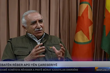 Η απάντηση του PKK στο μήνυμα του Οτζαλάν! Καραγιλάν: Το κίνημα δεν καταθέτει τα όπλα Η απάντηση του PKK στο μήνυμα του Οτζαλάν! Καραγιλάν: Το κίνημα δεν καταθέτει τα όπλα