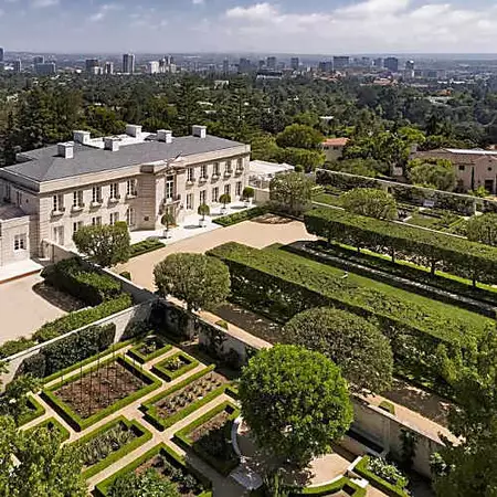 Murdoch buys the priciest home in U.S. history for $150 million