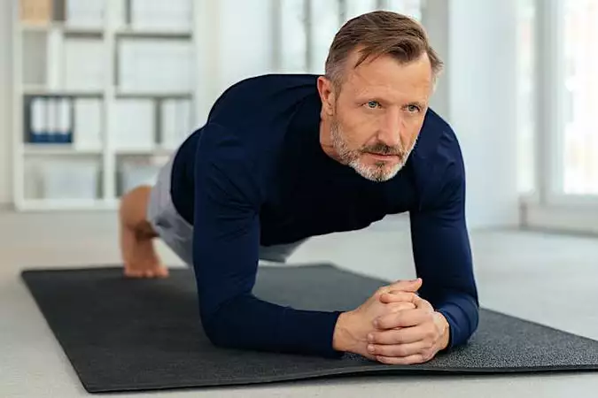 Fit im Alter in 3 Minuten – 17 einfache 3 Min. Übungen mit Sofortwirkung
