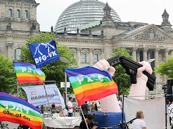 武器輸出3、4、6位の仏独英で問われる責任　多くが中東・アフリカの戦火へ