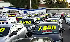 Caracas: Los carros nuevos sin vender casi se regalan.