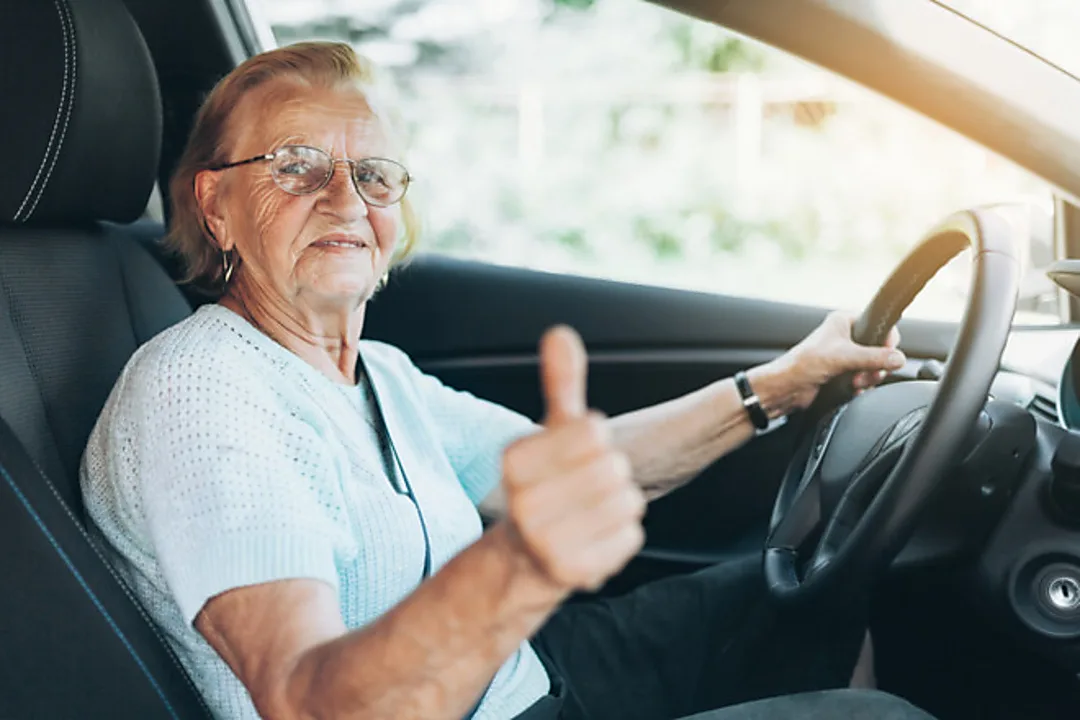 Le tariffe dell'assicurazione auto per gli anziani potrebbero sorprendervi