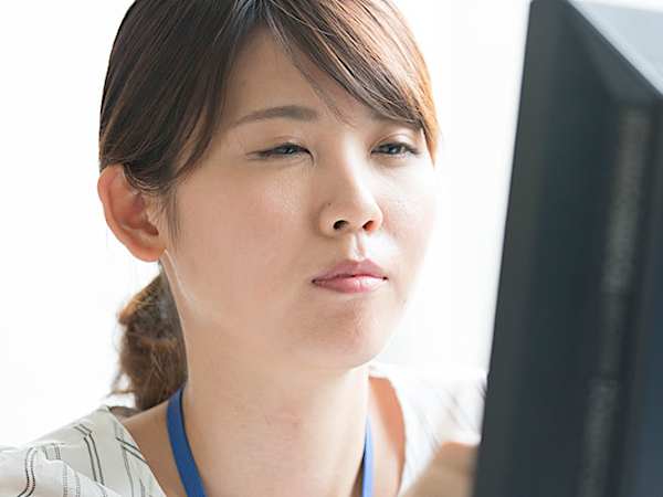 もう手放せない!老眼鏡愛用者が思わず叫んだ話題のサプリとは