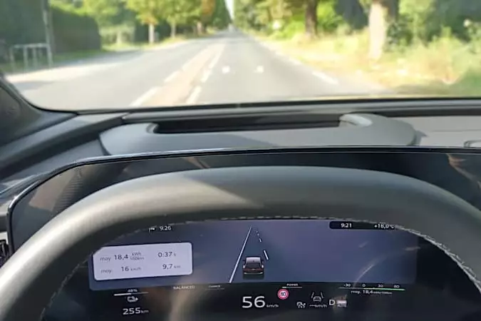 Vie à bord de l'Audi Q4 e-tron : ni secoués ni gênés par le bruit