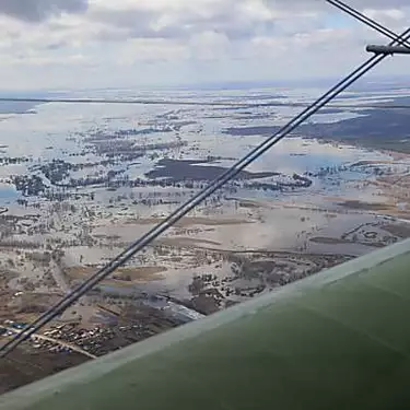 Ο δήμαρχος διέταξε «μαζικές εκκενώσεις» στην πλημμυρισμένη πόλη της Ρωσίας
