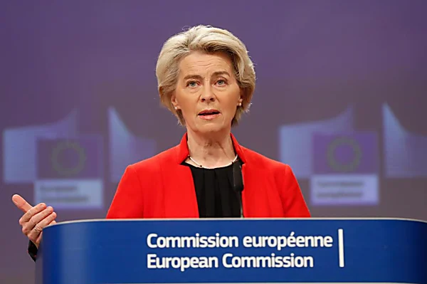 Ursula von der Leyen: Οι υποψίες για διαφθορά στο Ευρωπαϊκό Κοινοβούλιο είναι «πολύ σοβαρές»