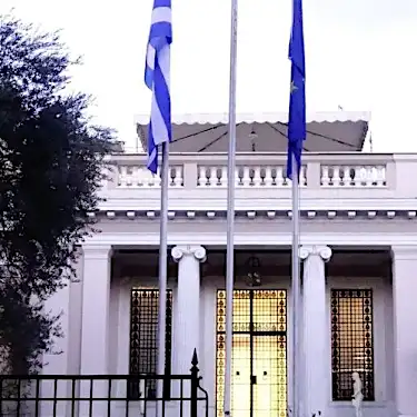 Αλλάζει ο νόμος για τα περιουσιακά στοιχεία των πολιτικών - Επιτρέπονται οι συγγενείς Α βαθμού