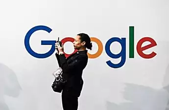 Η γαλλική ομάδα καταναλωτών εγκαινιάζει τη δράση της κατηγορίας κατά της Google