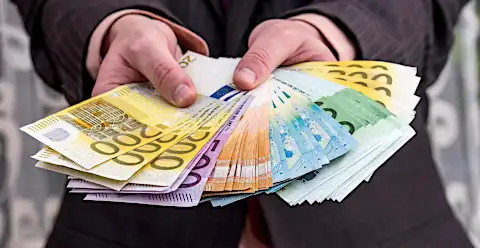 Azioni Amazon: bastano 200€ per ottenere una rendita mensile