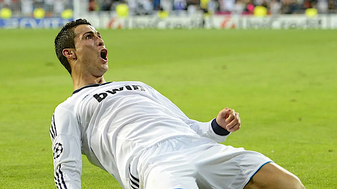 Ronaldo stuns City late on
