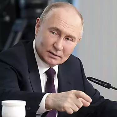 Ο Πούτιν προειδοποιεί ότι η Ρωσία μπορεί να προμηθεύσει όπλα σε άλλες χώρες για να χτυπήσει δυτικούς στόχους