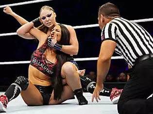 Η Nikki Bella επιβεβαιώνει τη συνταξιοδότηση από το WWE μετά από εικονική δωδεκάχρονη καριέρα