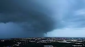 Así fue la impresionante llegada del huracán Beryl a Playa del Carmen en Quintana Roo