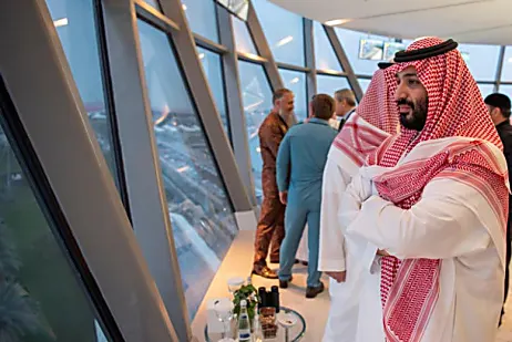 Σαουδάραβες πρίγκιπας αρχίζει το δεύτερο σκέλος της αραβικής περιοδείας