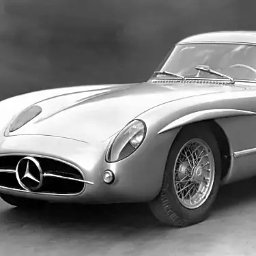 Η Vintage Mercedes απέκτησε ρεκόρ 135 εκατ. ευρώ σε δημοπρασία