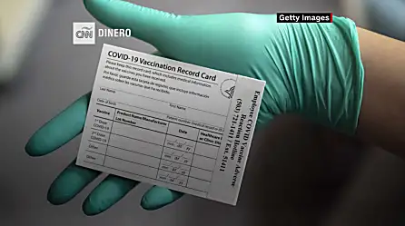 El gobierno de EE.UU. desarrolla sistema para demostrar estado de vacunación contra covid-19 | Video