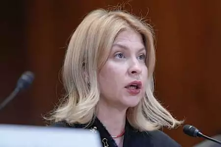 Ο Ζελένσκι απέπεμψε την πρέσβειρα στις ΗΠΑ με προεδρικό διάταγμα - Όλο το παρασκήνιο Ο Ζελένσκι απέπεμψε την πρέσβειρα στις ΗΠΑ με προεδρικό διάταγμα - Όλο το παρασκήνιο