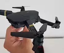 This Cheap Drone Is Now The Best Selling Gift In Greece