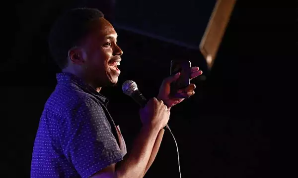 Comedian Kevin Barnett dies aged 32