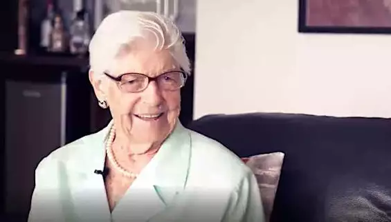 Neurocientista revela alternativas ajudaram sua mãe contra o Alzheimer