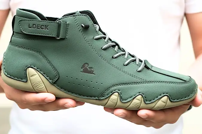 Incroyable : Tout le monde s'arrache les chaussures confort inventées par ces deux frères