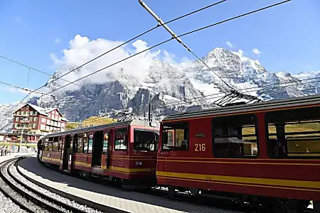 Ρομαντική των ελβετικών σιδηροτροχιών
