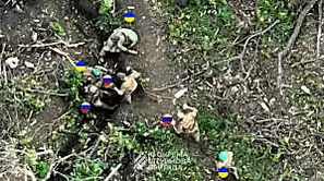 Soldados rusos se rinden ante Ucrania en las trincheras después de la rebelión de Wagner en Rusia