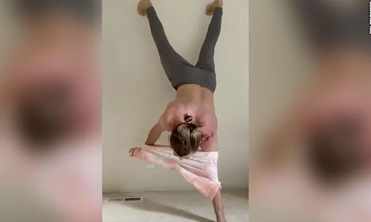 Jake Gyllenhaal crushed Tom Holland's handstand challenge and the internet is loving it