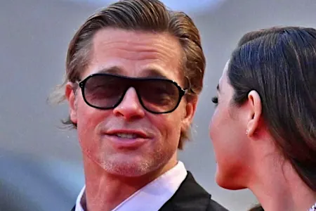 [Foto] La figlia di Brad Pitt compie 20 anni ed è la sua replica