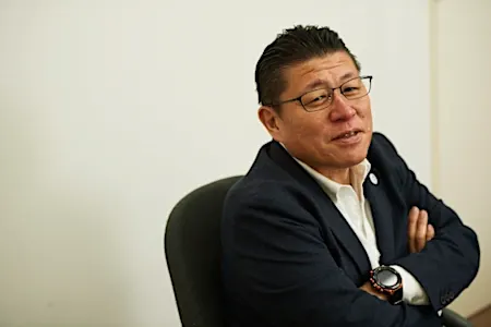 再生請負人メガネスーパー社長が語る負け癖がついている社員たちを蘇らせる方法