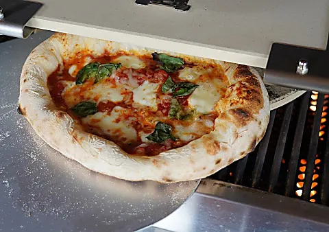 Ζύμη ναπολιτάνικης πίτσας - πώς να την φτιάξετε τέλεια!