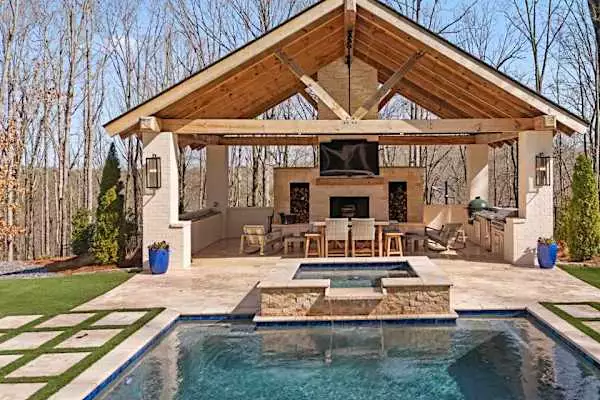 A Georgia Home on a Private Golf Course Does Outdoor Living to a Tee
