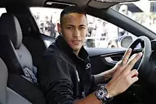 Luxos de Neymar que são de cair o queixo!